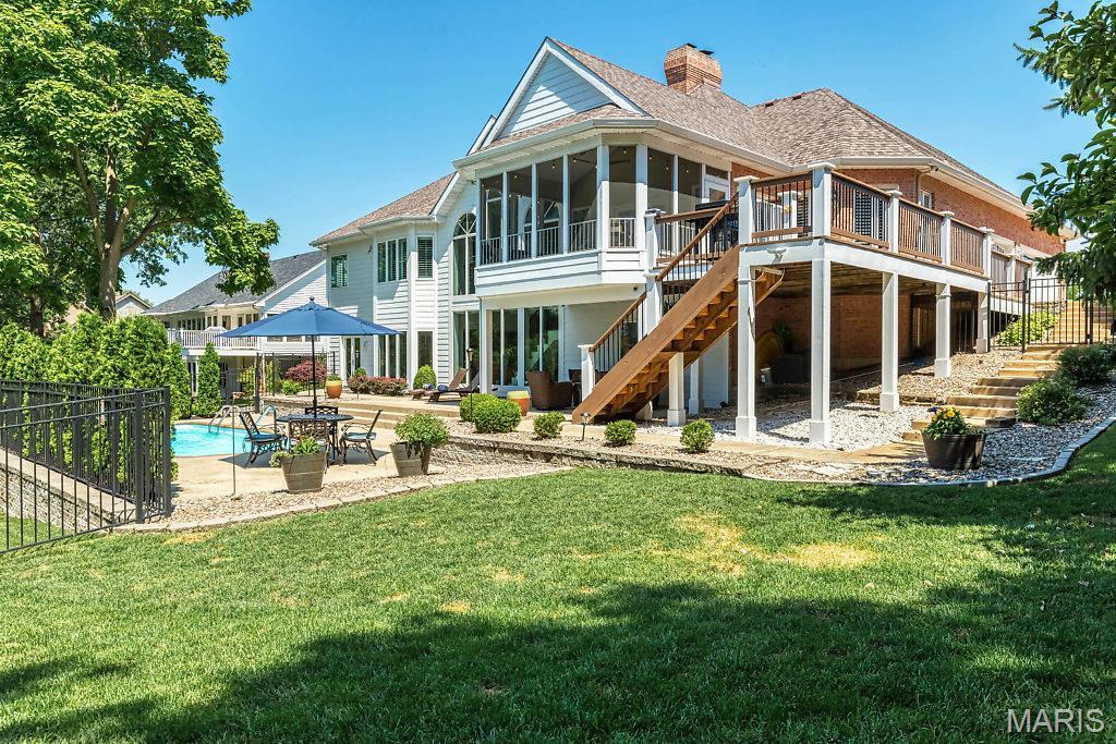 671 Clifden Drive