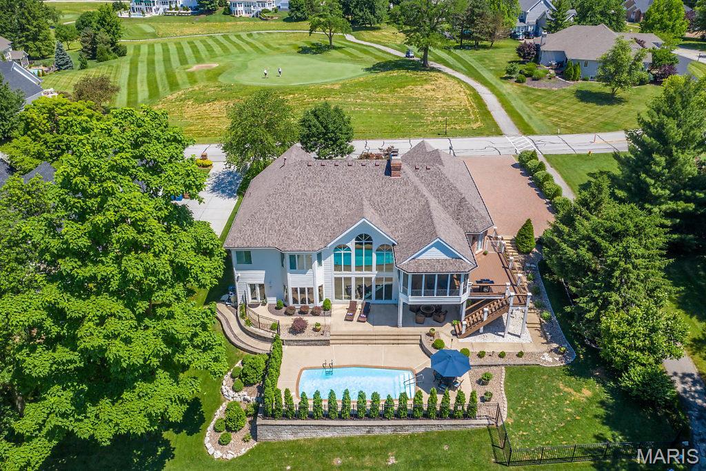 671 Clifden Drive