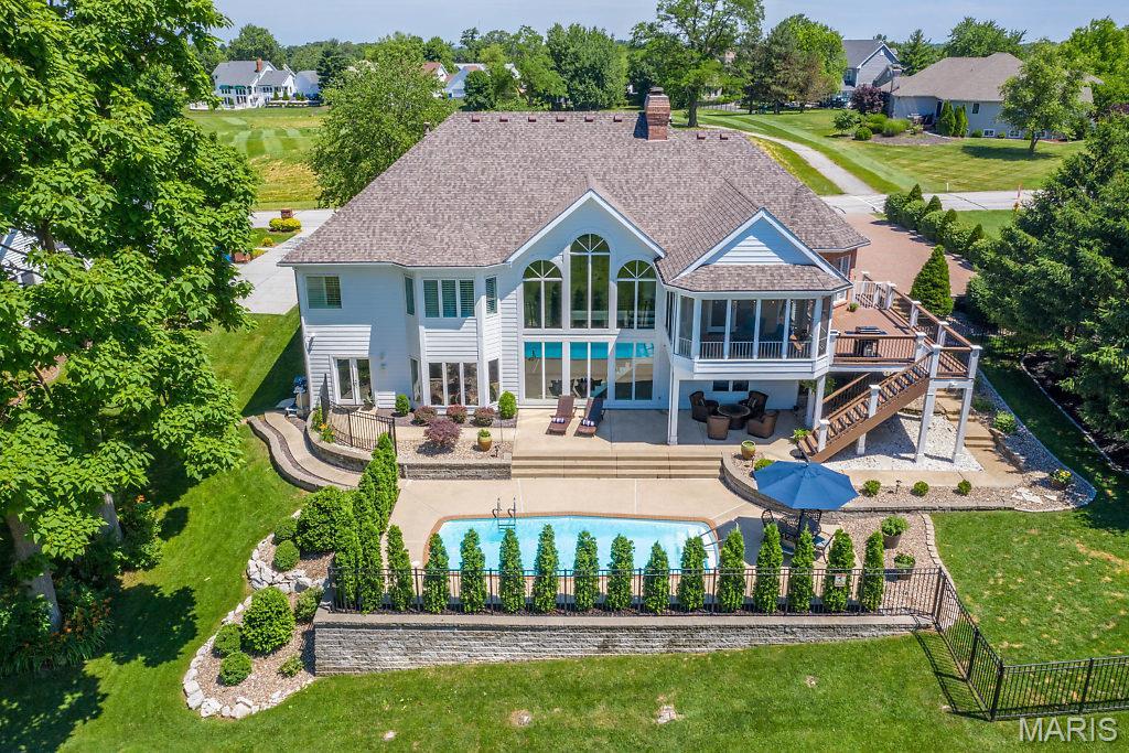 671 Clifden Drive