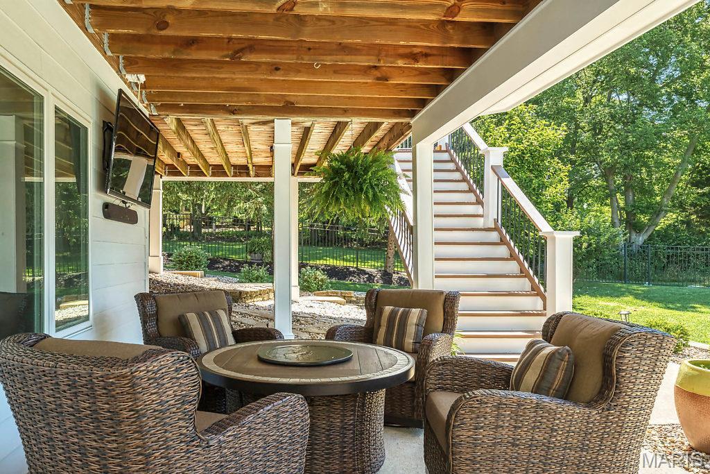 671 Clifden Drive