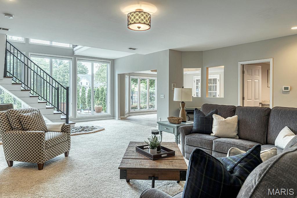 671 Clifden Drive