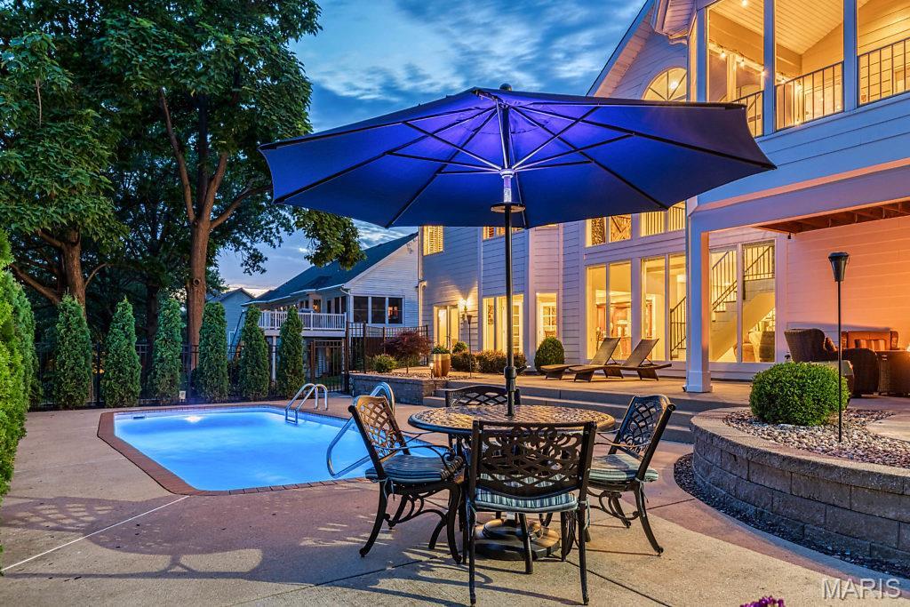 671 Clifden Drive