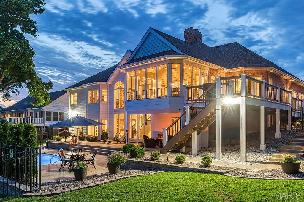671 Clifden Drive