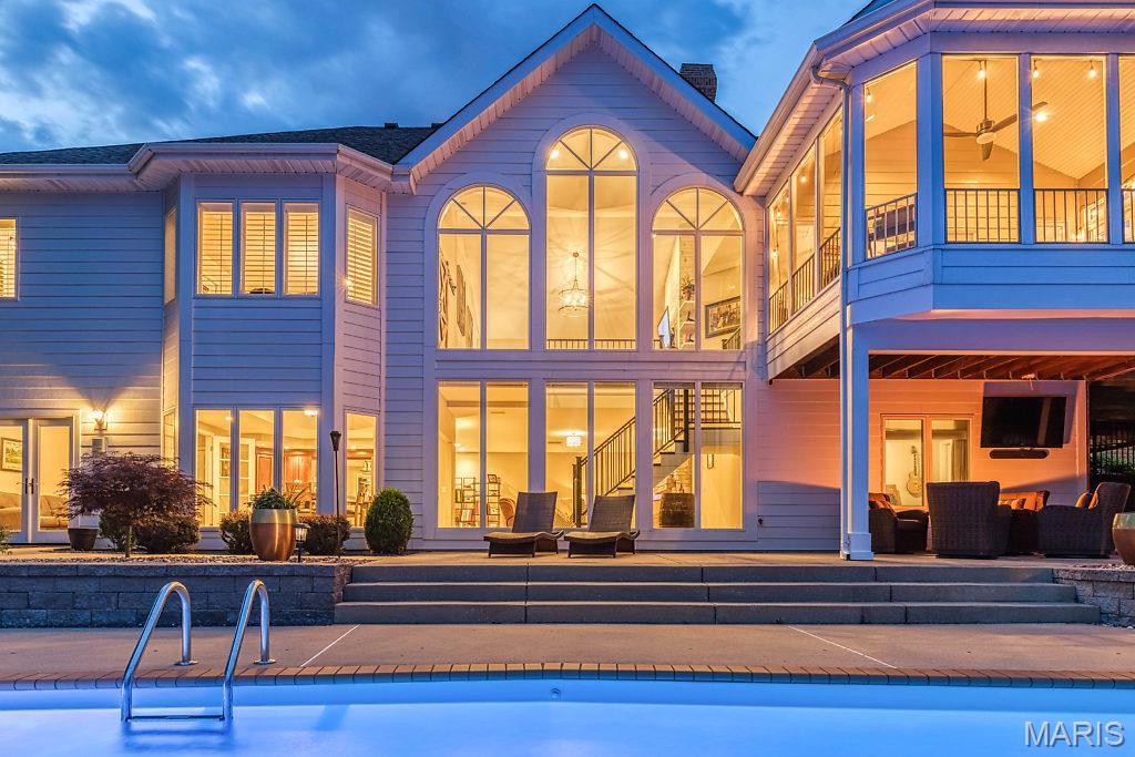 671 Clifden Drive