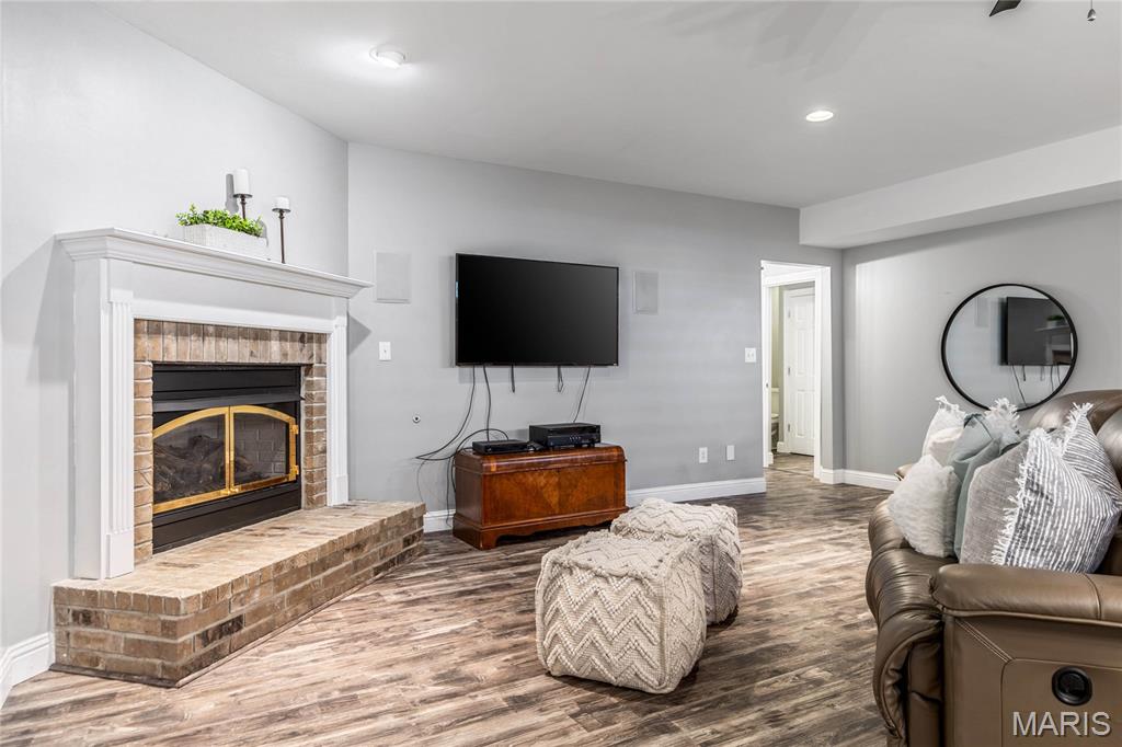 1504 Hollowbrook Drive