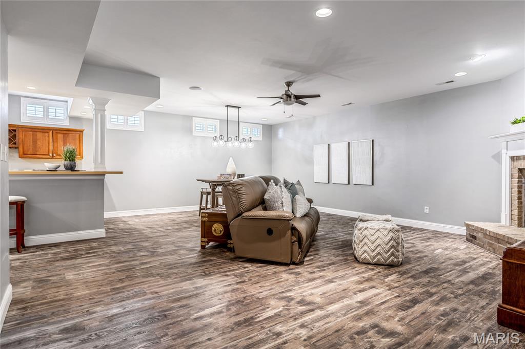 1504 Hollowbrook Drive