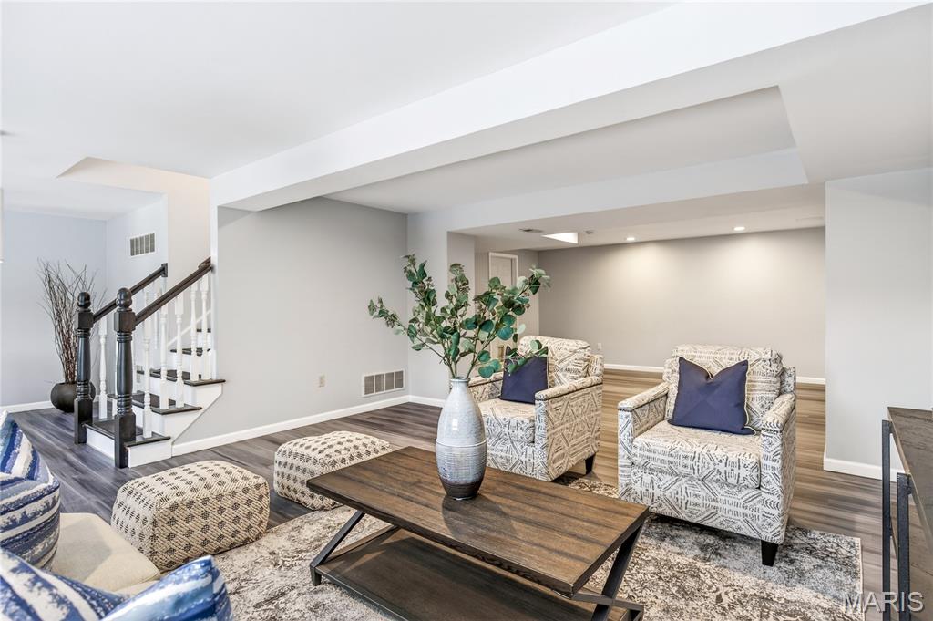 1302 Wellington View Place