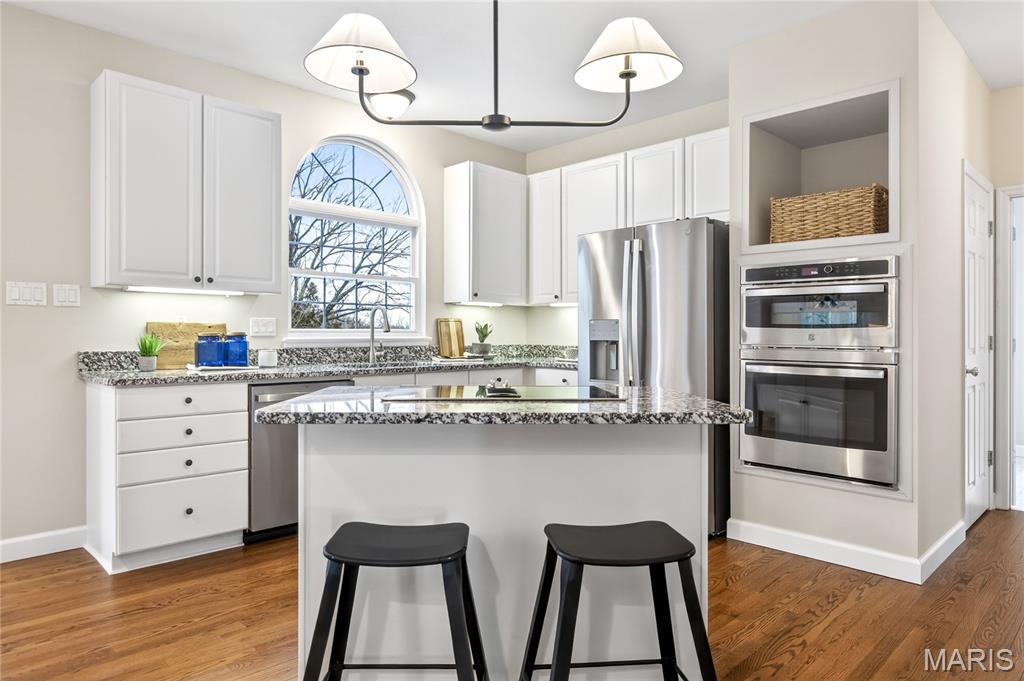 1302 Wellington View Place