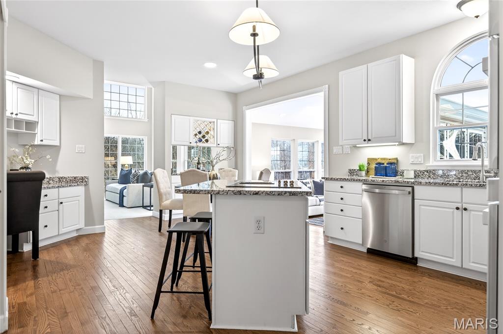 1302 Wellington View Place