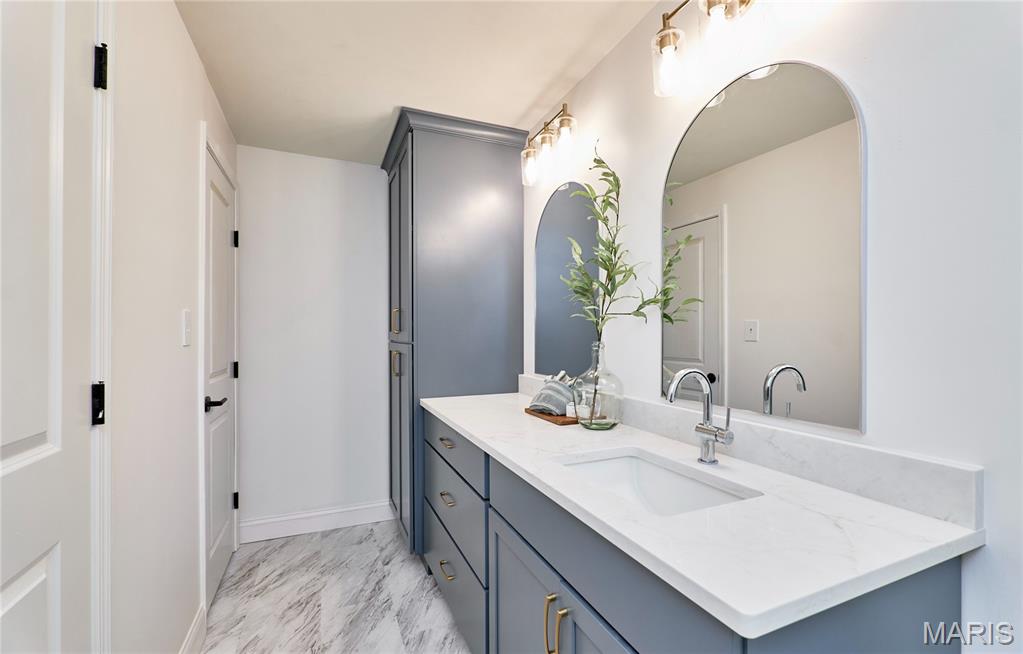 487 Cambridge Manor Drive