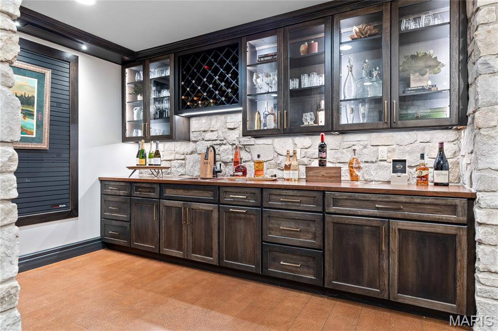 24 Williamsburg Estates Drive