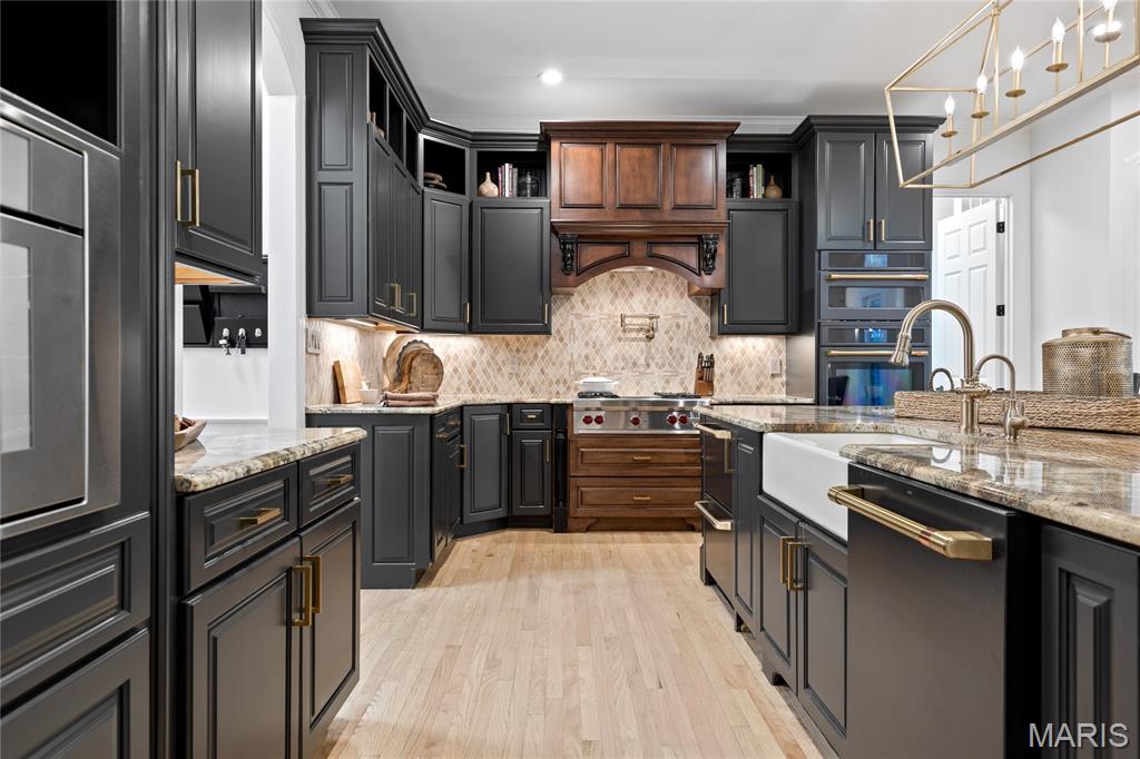 24 Williamsburg Estates Drive