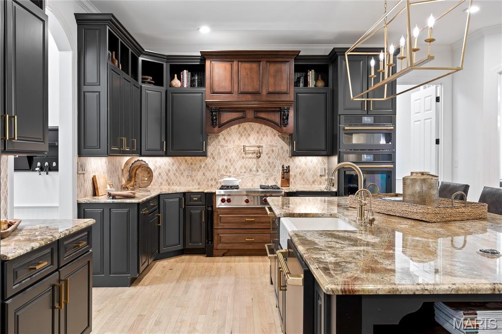 24 Williamsburg Estates Drive