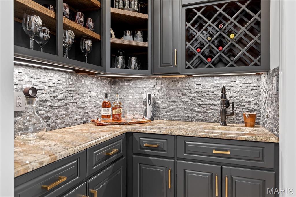 24 Williamsburg Estates Drive