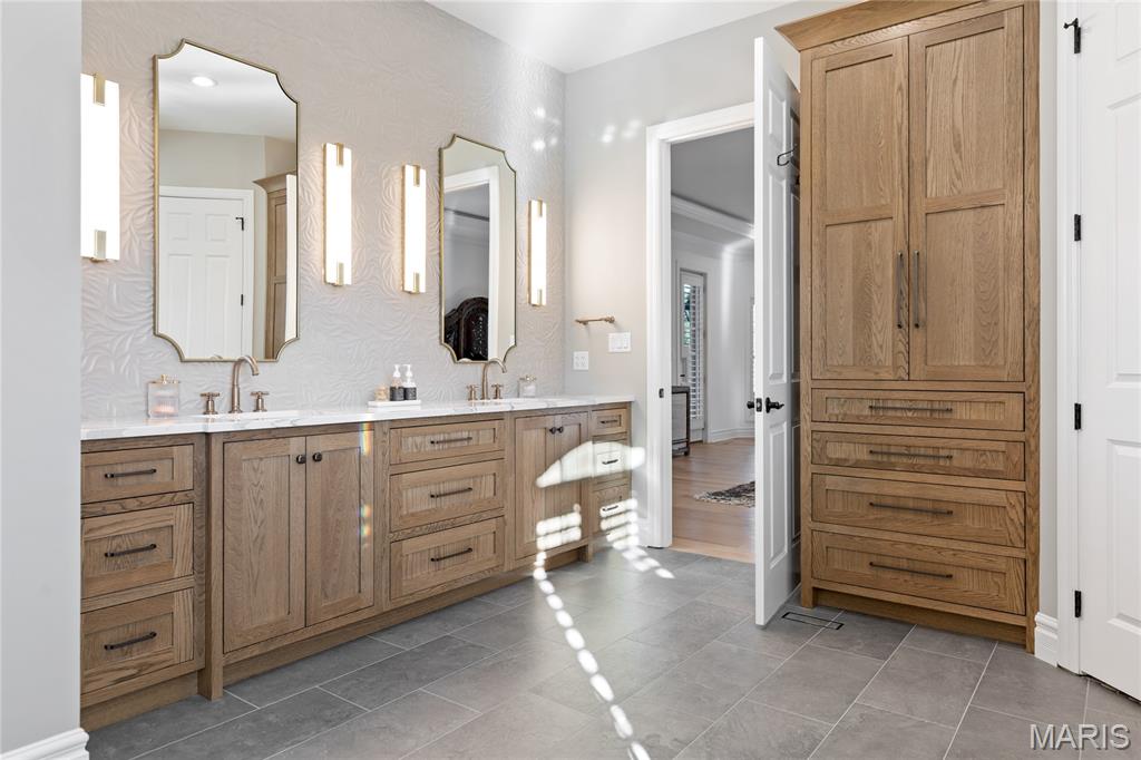 24 Williamsburg Estates Drive