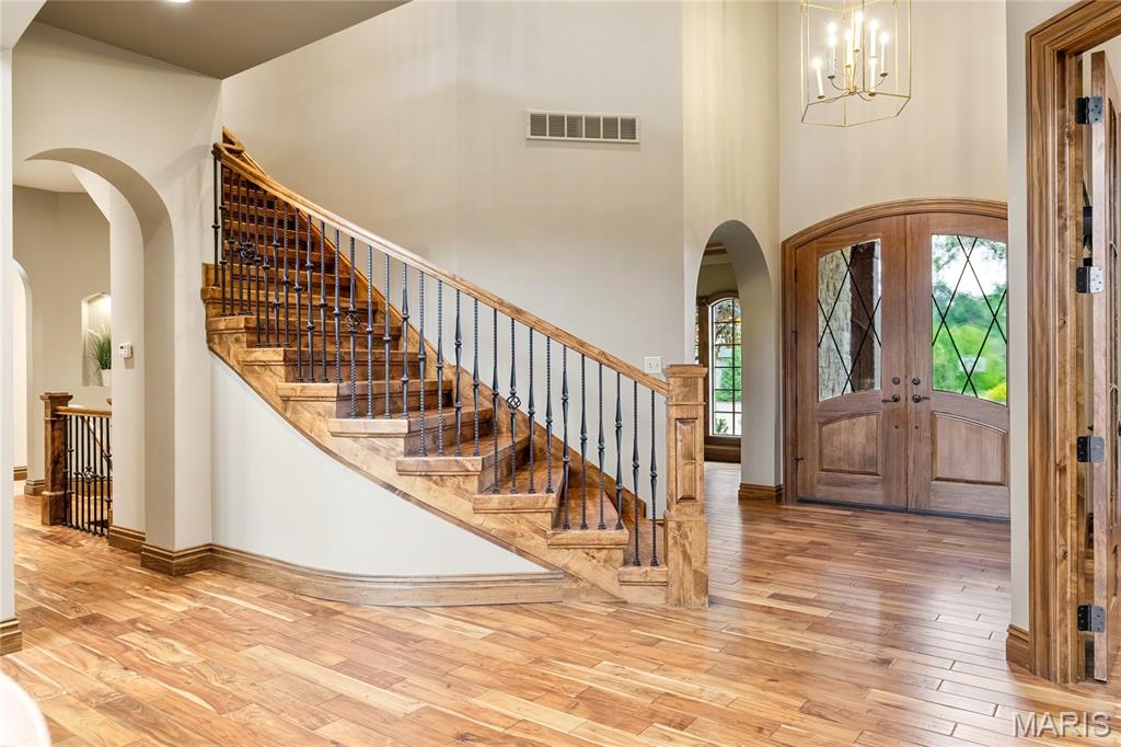1015 Claymark Drive