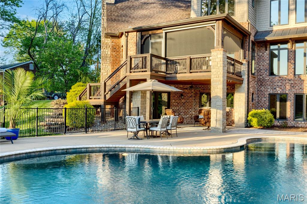 1015 Claymark Drive