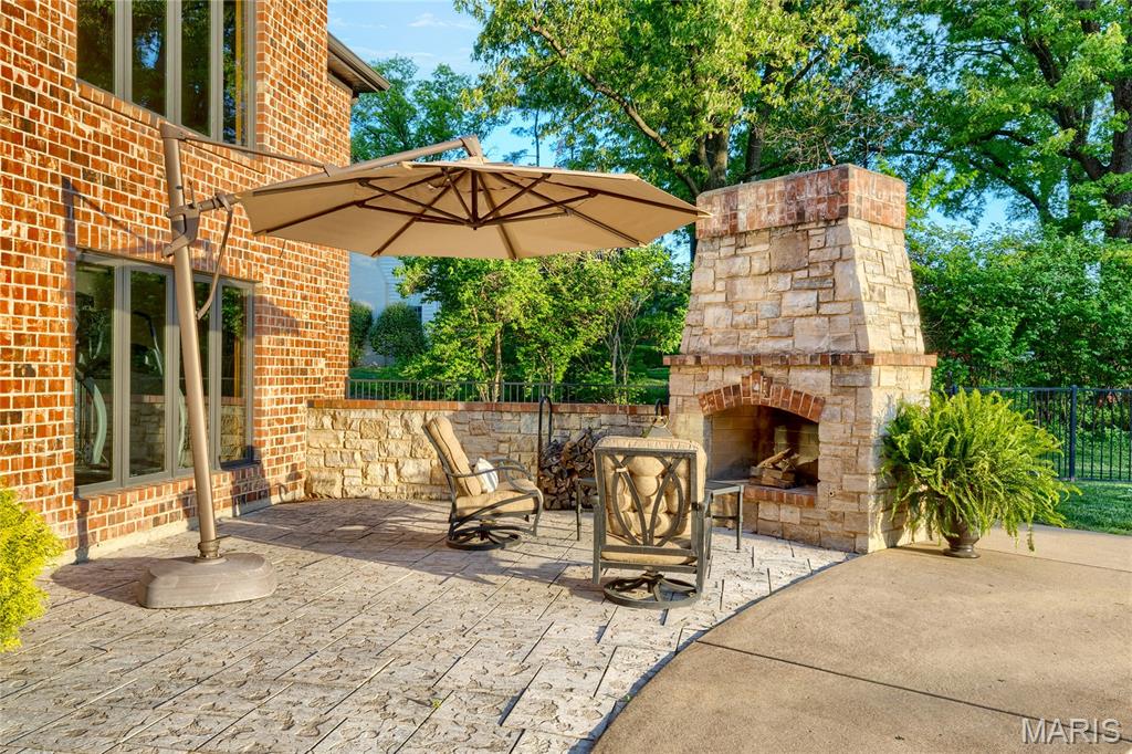 1015 Claymark Drive