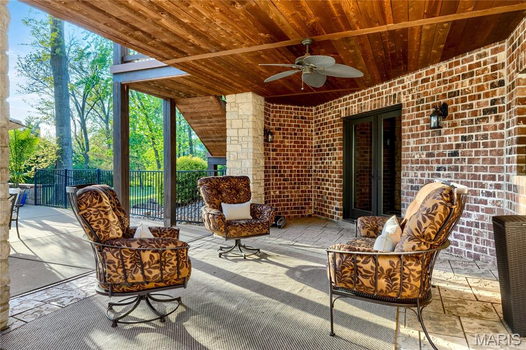 1015 Claymark Drive
