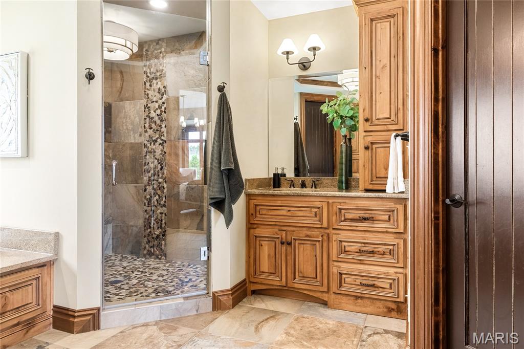 1015 Claymark Drive