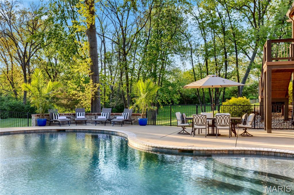 1015 Claymark Drive
