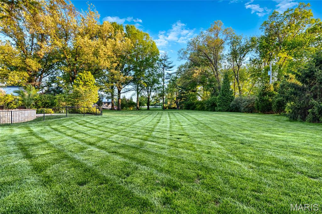 1015 Claymark Drive