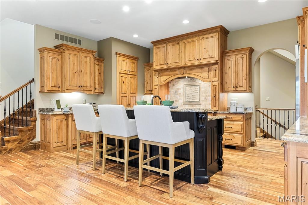 1015 Claymark Drive