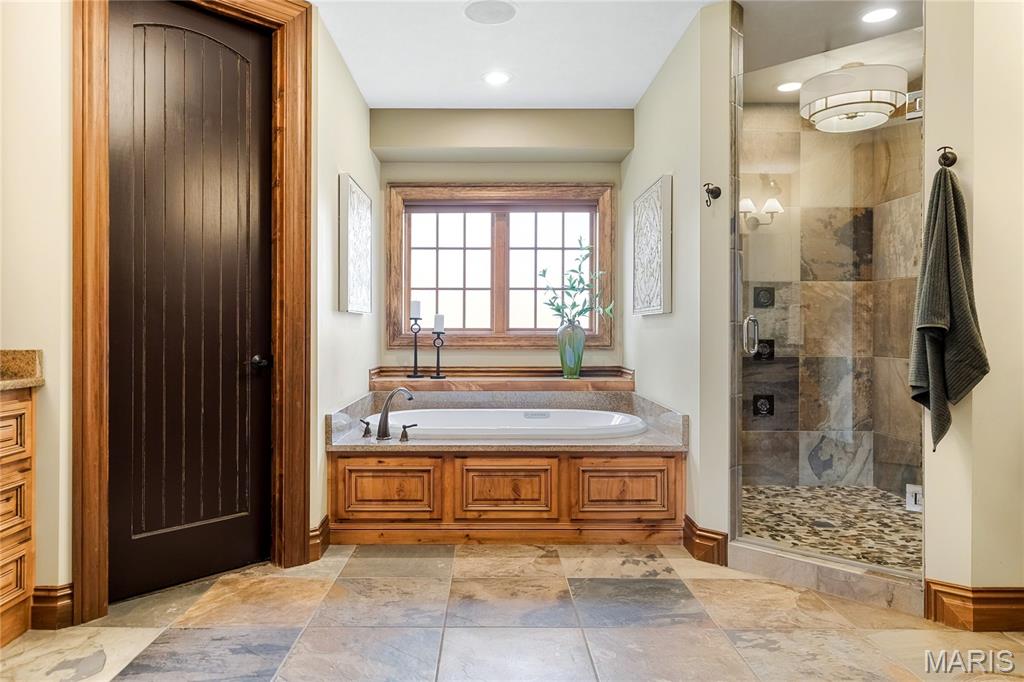 1015 Claymark Drive