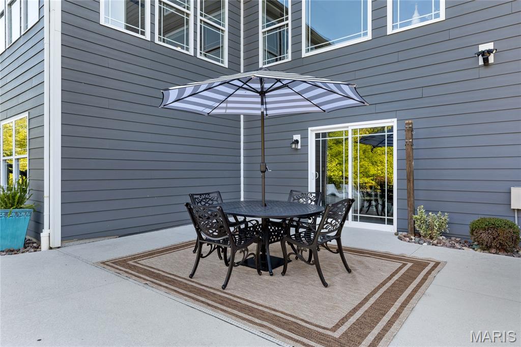 216 Westleigh Court