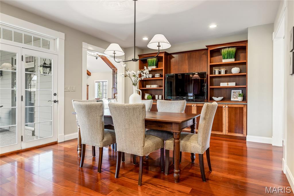 1007 Devonworth Manor Way