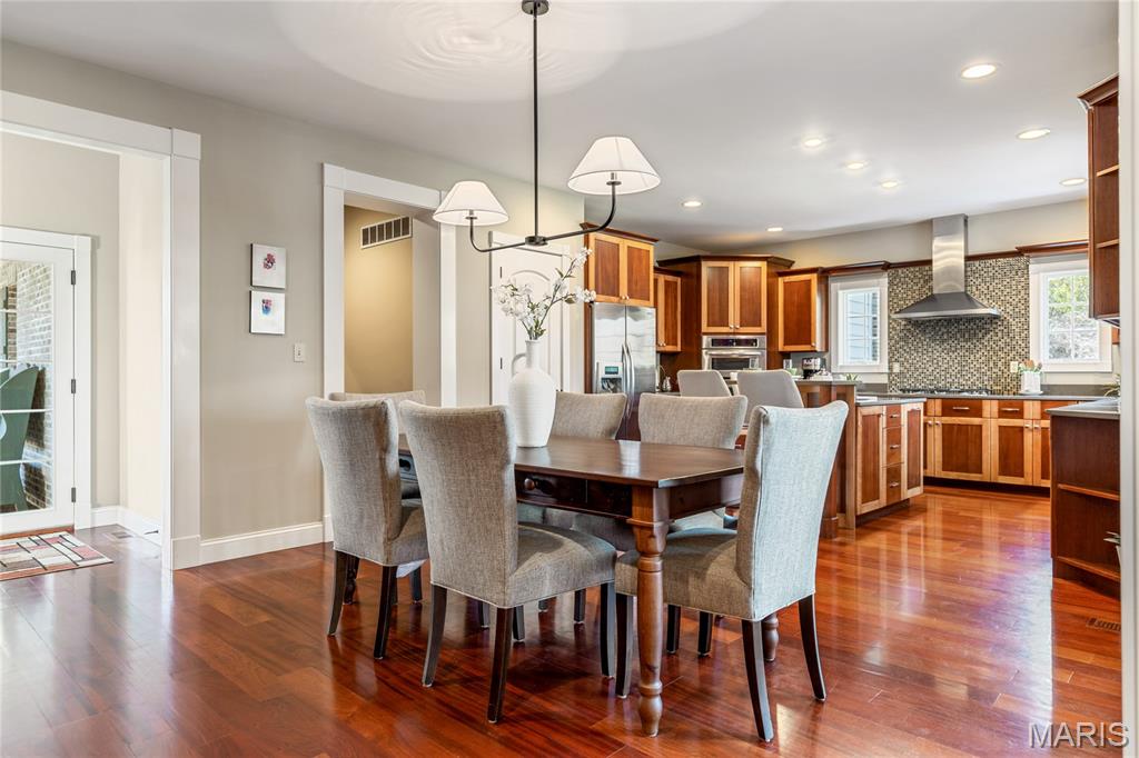 1007 Devonworth Manor Way