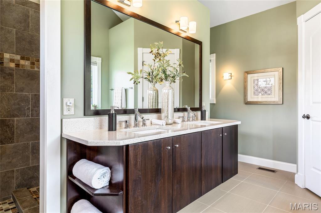 1007 Devonworth Manor Way