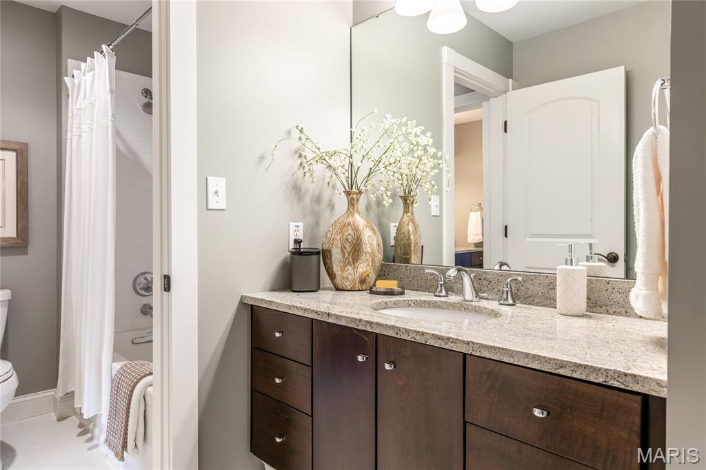 1007 Devonworth Manor Way