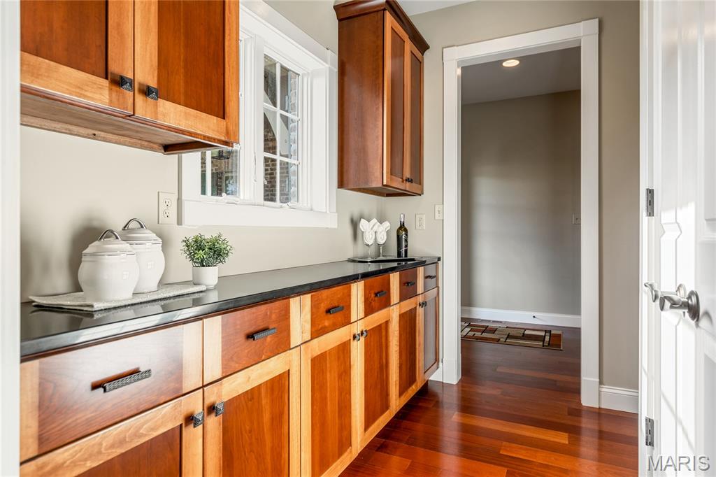 1007 Devonworth Manor Way