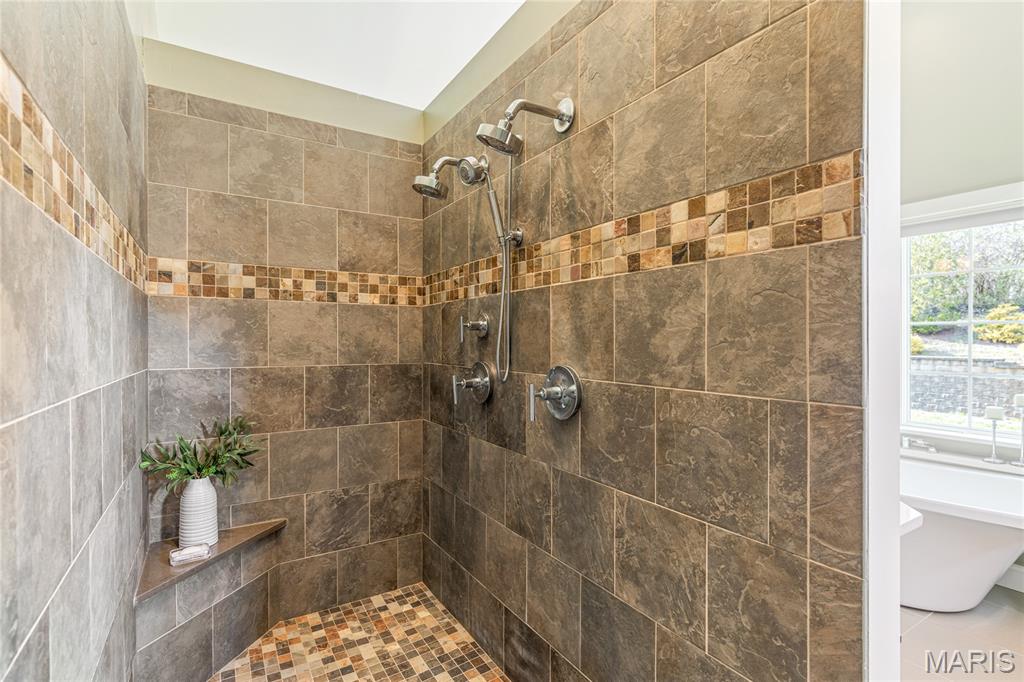 1007 Devonworth Manor Way