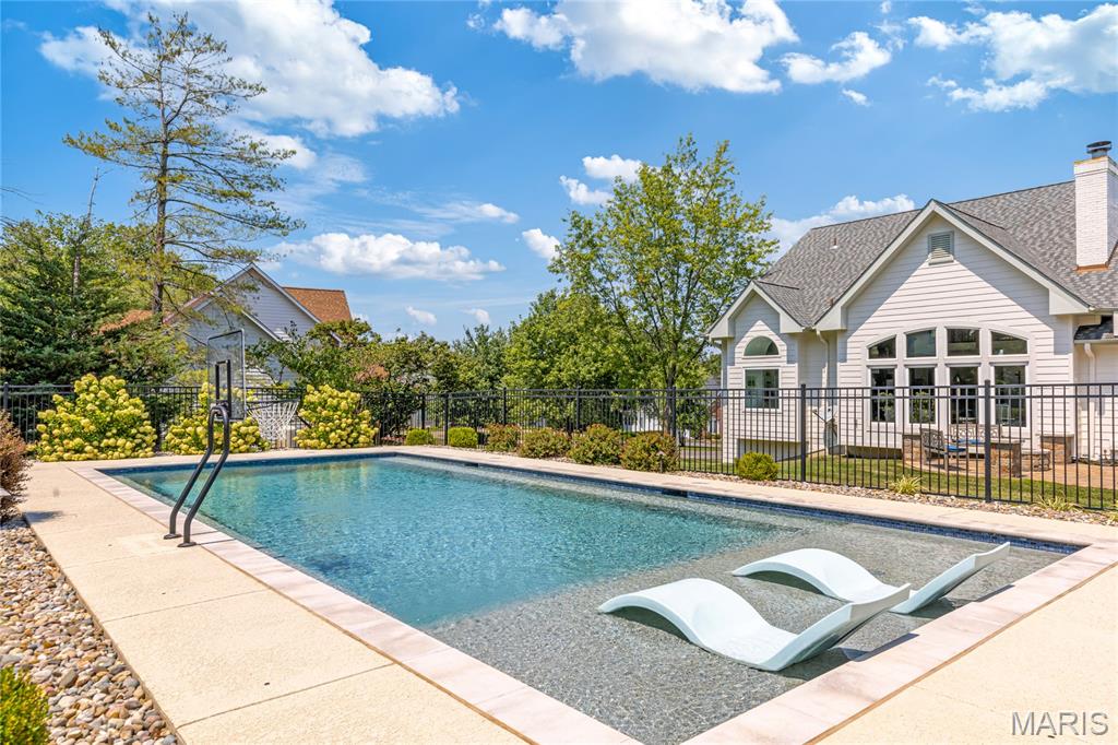 1069 Whitmoor Drive