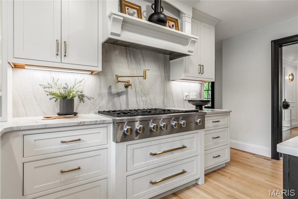 12829 Topping Acres Street