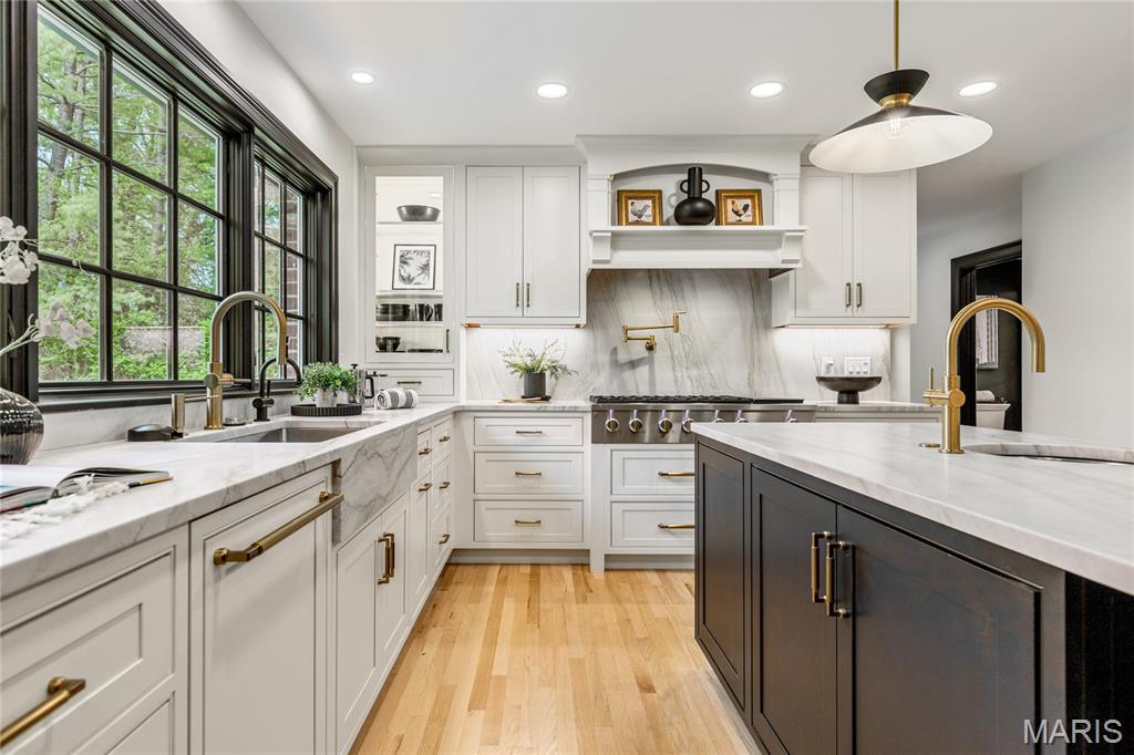 12829 Topping Acres Street