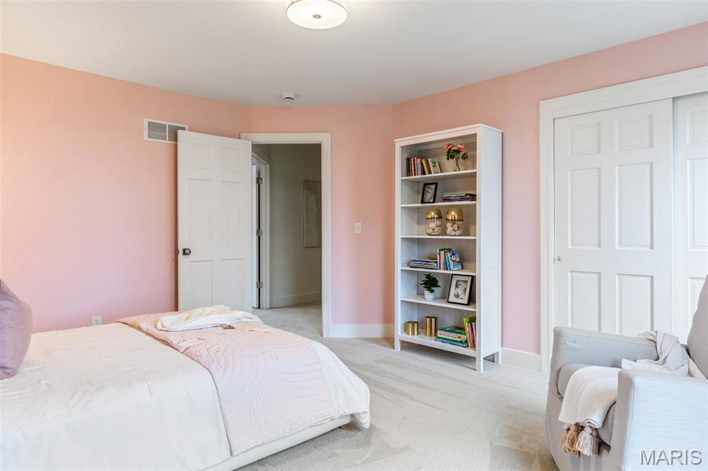 822 Town And Country Estates Drive