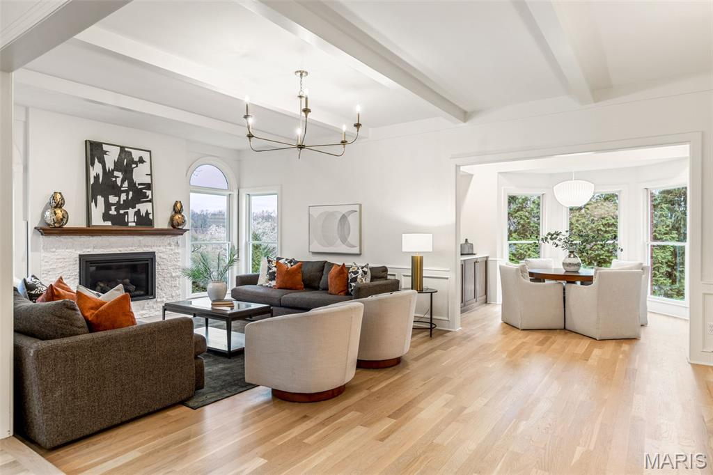 822 Town And Country Estates Drive