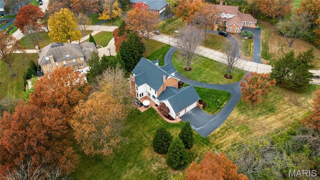 822 Town And Country Estates Drive