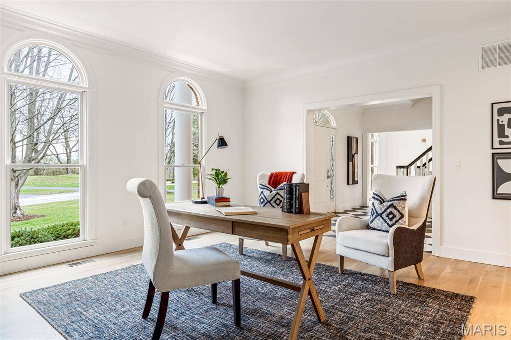 822 Town And Country Estates Drive