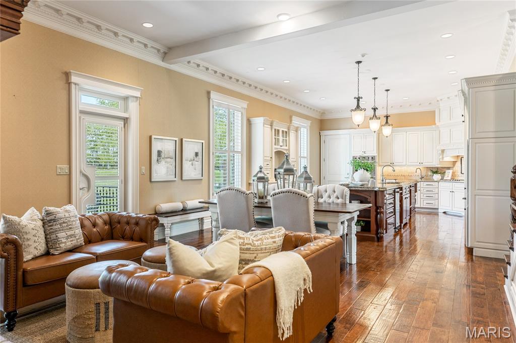 345 Coach Road