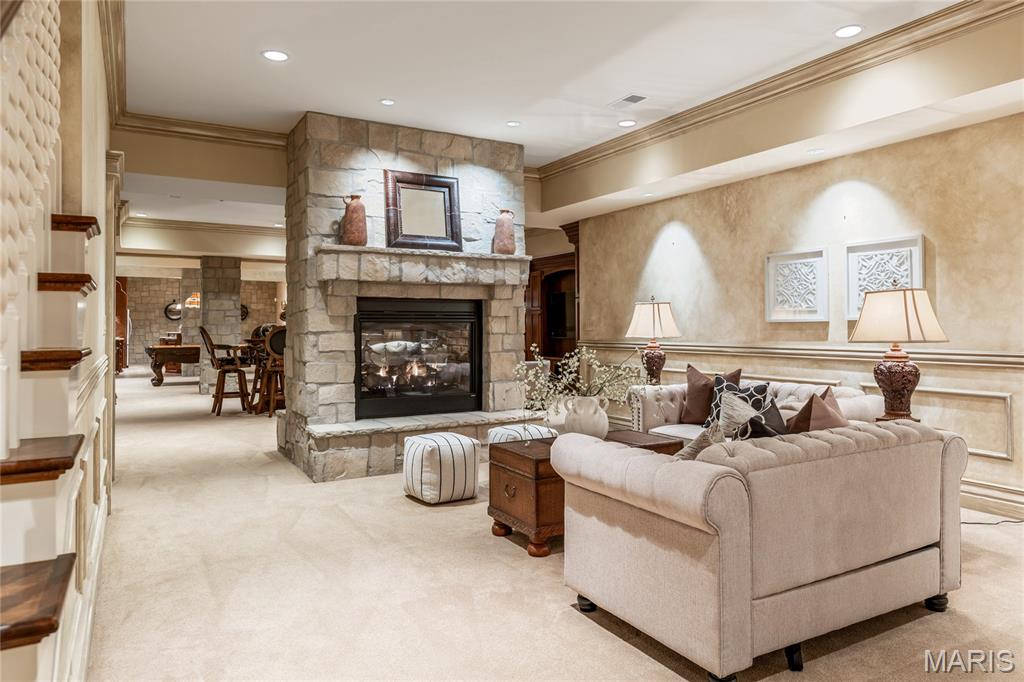 345 Coach Road