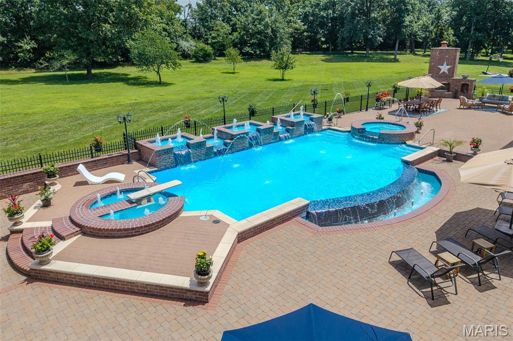 345 Coach Road