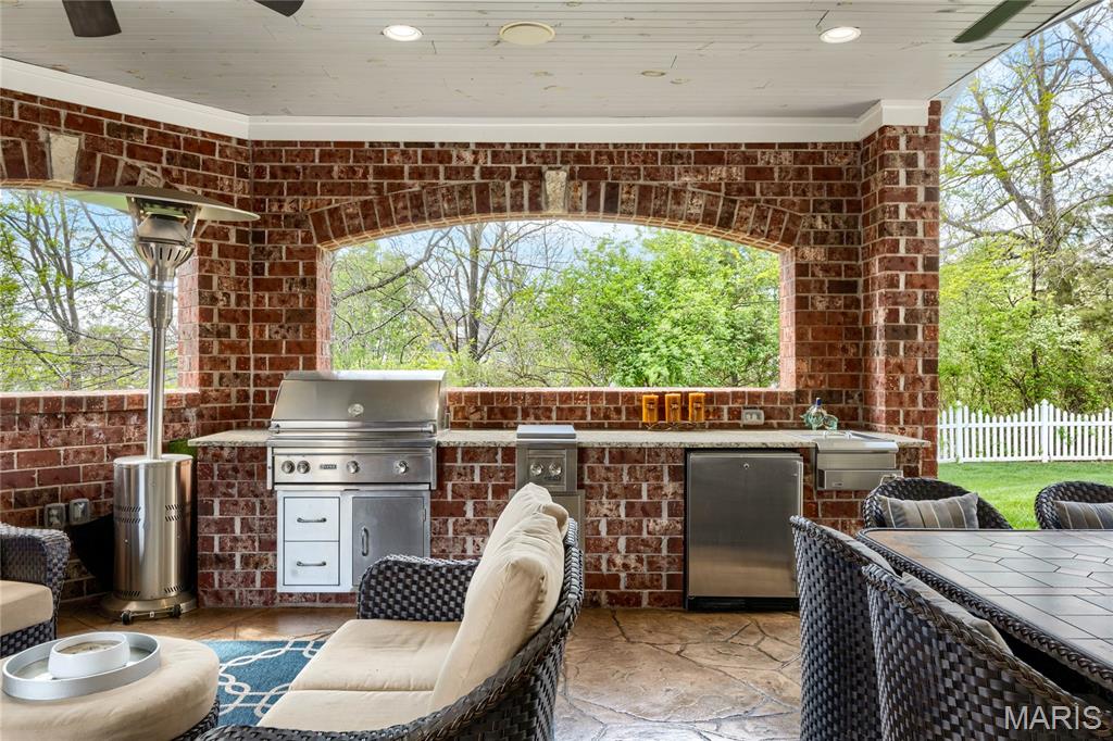 701 Boxwood Manor Court