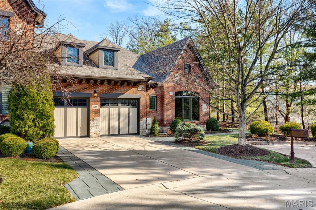 596 Upper Conway Circle