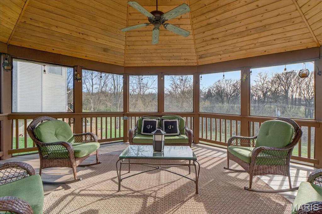 11040 Sandistan Drive