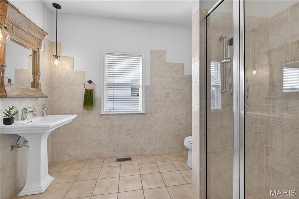 11040 Sandistan Drive