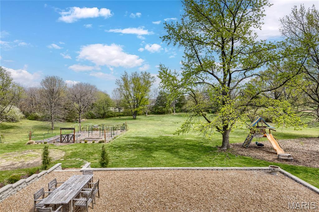 32 Weldon Spring Heights Drive